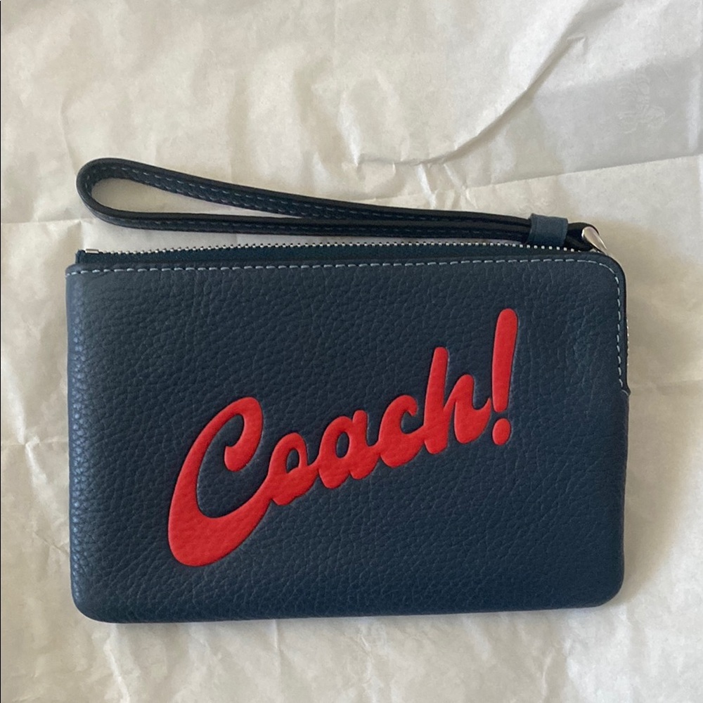 BNWT Coach Corner Zip Wrislet Navy Blue with Coach Graphic